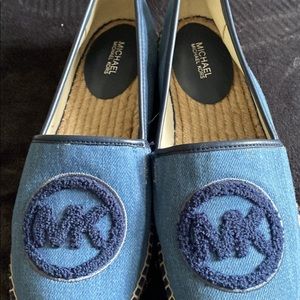 Womens shoes
